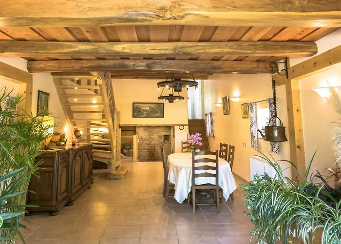 Printaniere, La Landre Bed & Breakfast